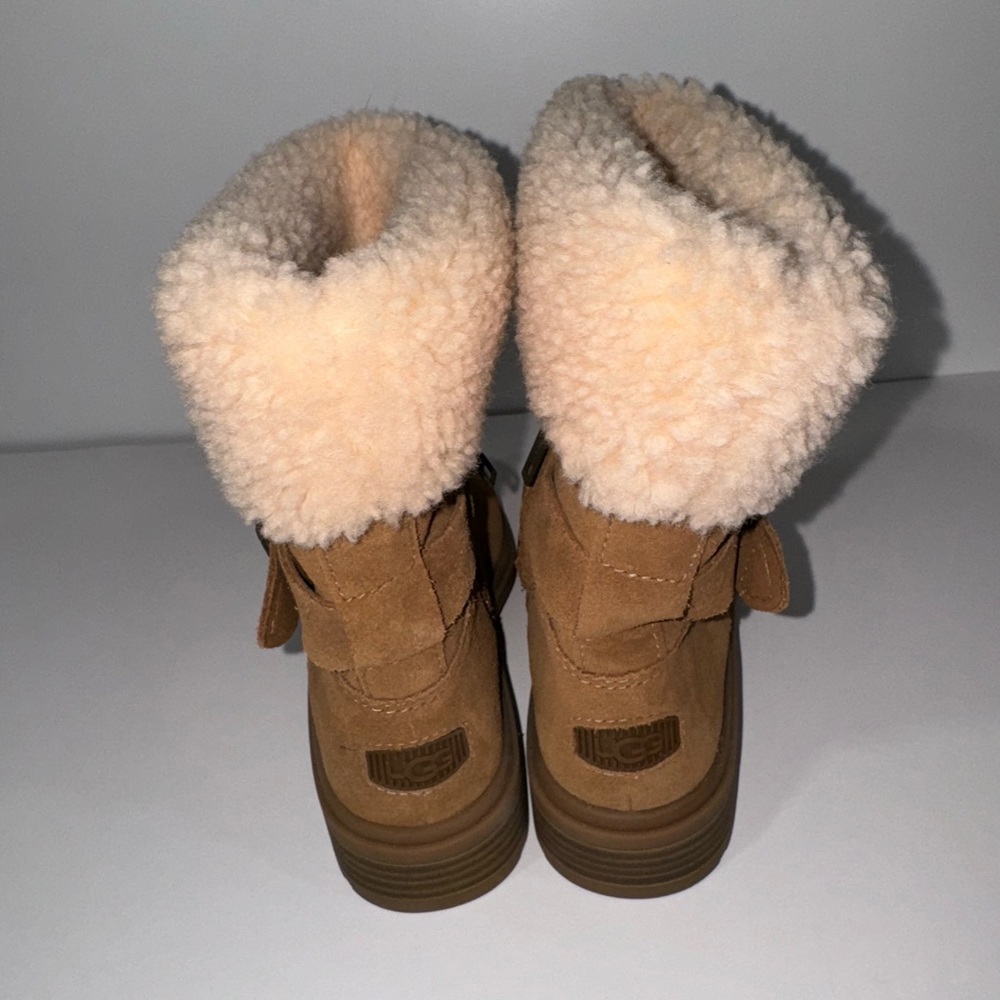 Ugg Harrison Cuff - image 3